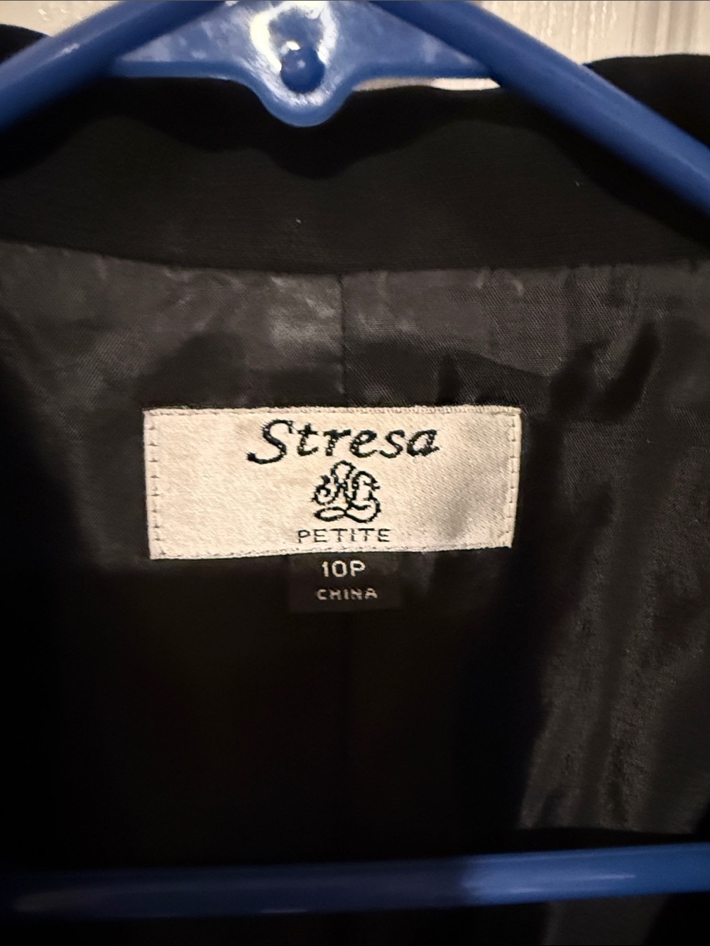 Stresa Black Women's Blazer - Picture 2 of 5